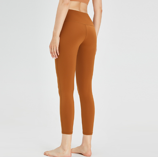 High-Waisted Leggings with a Wide Waistband
