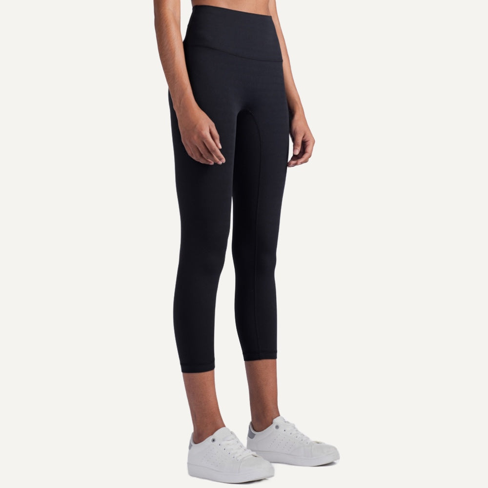 High-Waisted Capri Leggings - Black