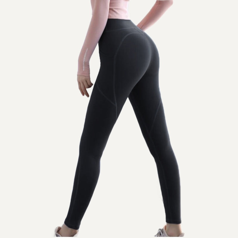 High-Waisted Pocket Leggings with Curved Seams - Black