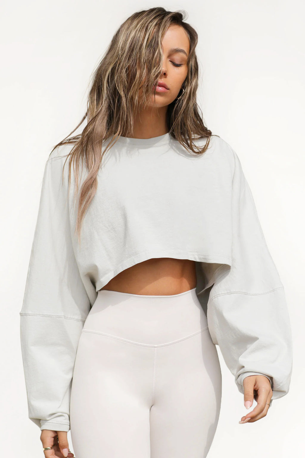 Loose Crewneck Crop Top with Wide Sleeves - White