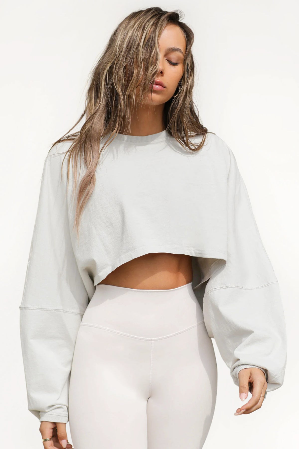 Loose Crewneck Crop Top with Wide Sleeves - White