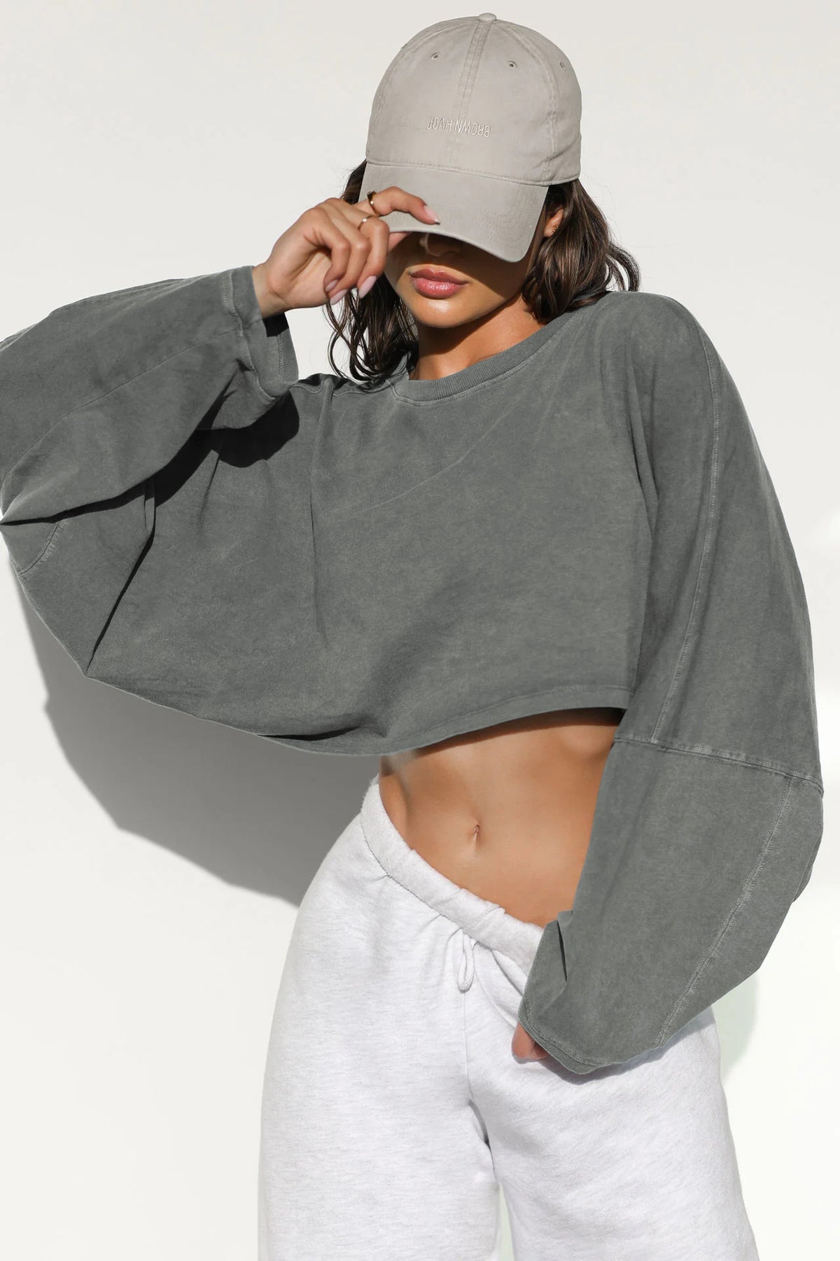 Loose Crewneck Crop Top with Wide Sleeves - Gray