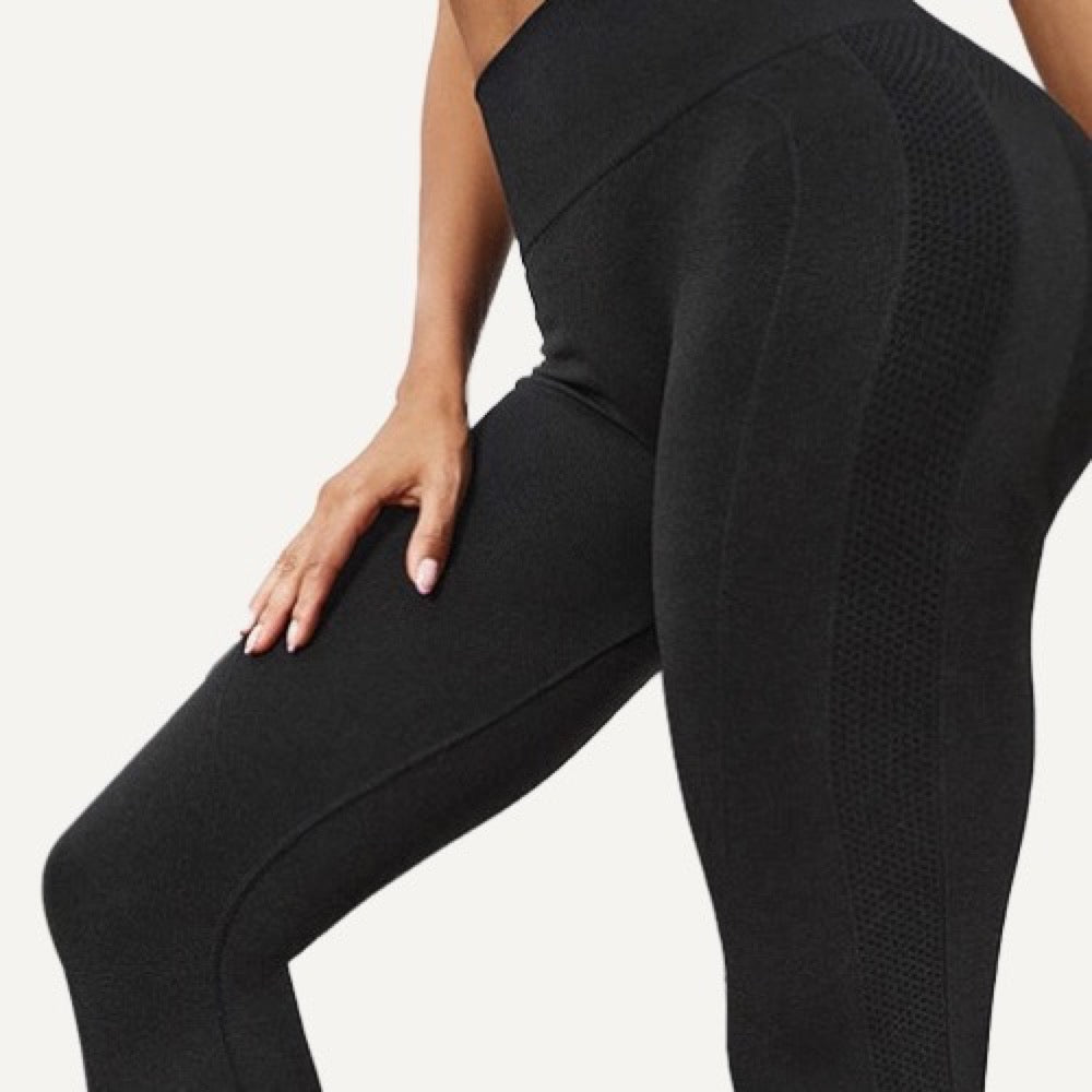 High-Waisted Leggings with Heathered Contour Panels - detail
