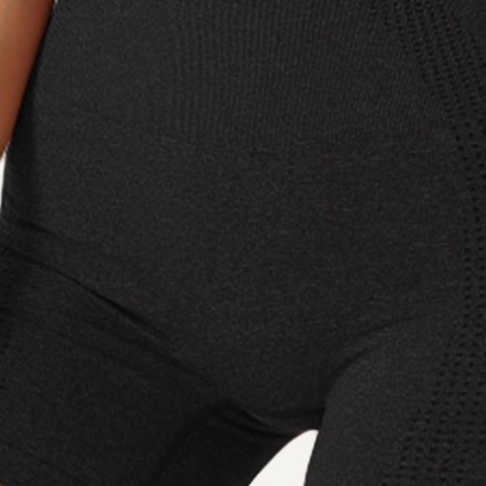 High-Waisted Shorts with Textured Side Panels - detail