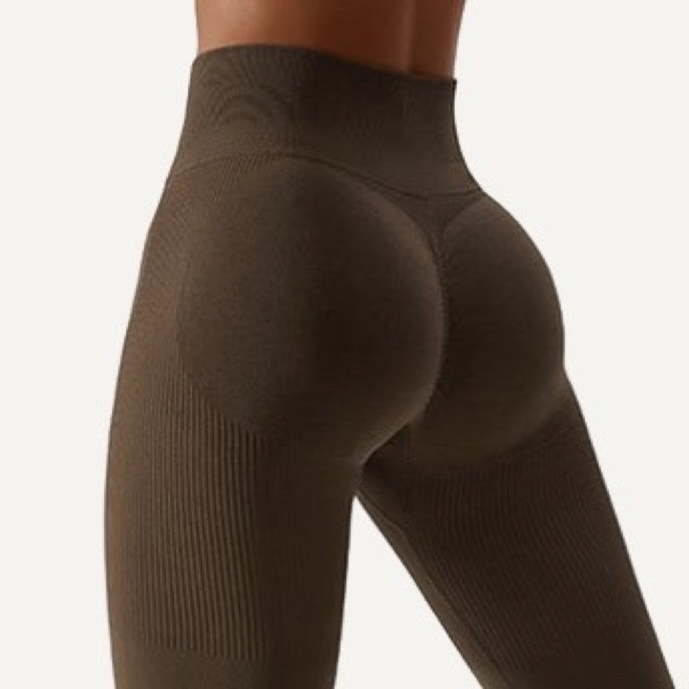 High-Waisted Seamless Leggings with Ribbed Panels - detail